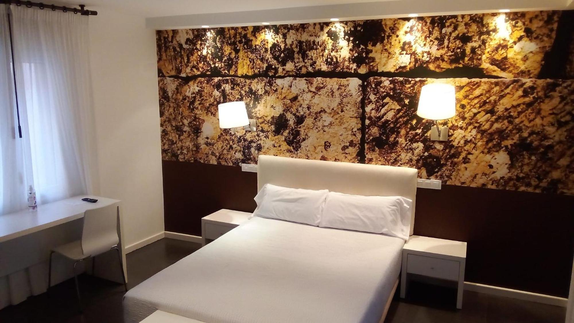 Hotel Villa Sonsierra Сан Висенте де ла Сонсиера Екстериор снимка