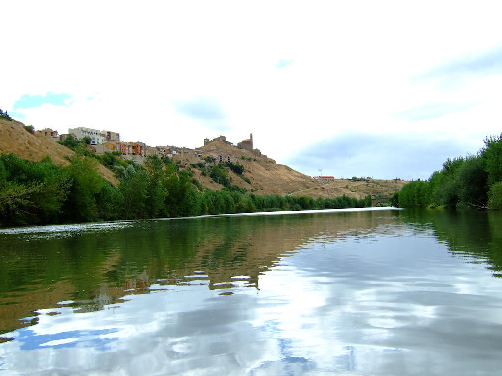 Hotel Villa Sonsierra Сан Висенте де ла Сонсиера Екстериор снимка